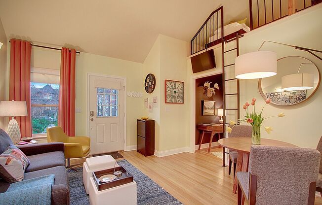 One Month Free Rent!* Furnished Cozy Bungalow Style Condo in Capitol Hill