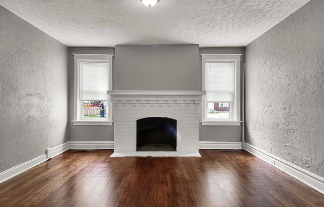(331) 1118 Ursula Ave.