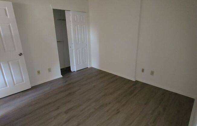 3 beds, 1.5 baths, 1,100 sqft, $1,635, Unit 3357