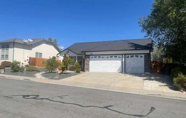 Beautiful and spacious home in North West Reno!