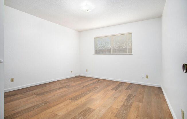 2 beds, 1 bath, $2,550, Unit 1415 Morton St. #A