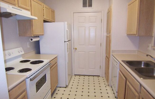 1 bed, 1 bath, $1,800, Unit # 2210