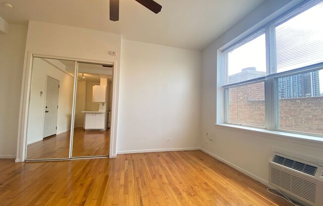 Studio, 1 bath, 300 sqft, $1,150, Unit 5959-504