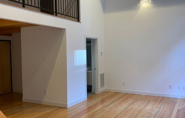 1 bed, 1 bath, 777 sqft, $1,995, Unit Unit 106