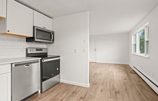 1 bed, 1 bath, $1,050, Unit 5