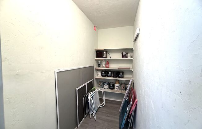 Beautiful 2 MASTER SUITE CONDO in Central Ft. Myers with Over 1200 Sqft.
