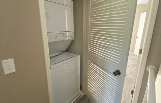 2 beds, 1.5 baths, 750 sqft, $1,219, Unit 12706C