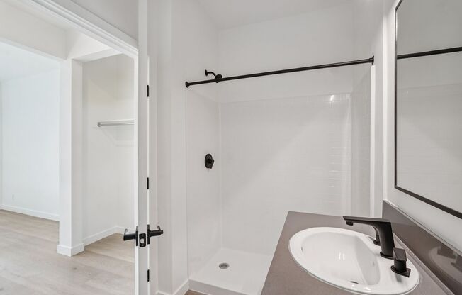 3 beds, 2 baths, 1,418 sqft, $3,735, Unit 503