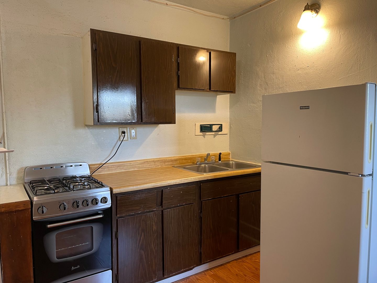 5235 17th Ave NE, Seattle WA 98105