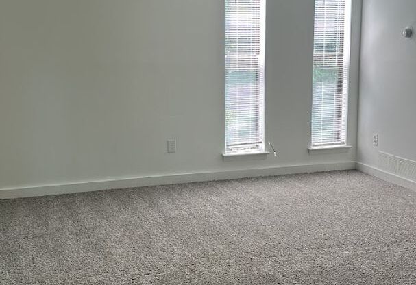1 bed, 1 bath, 663 sqft, $1,250, Unit T166