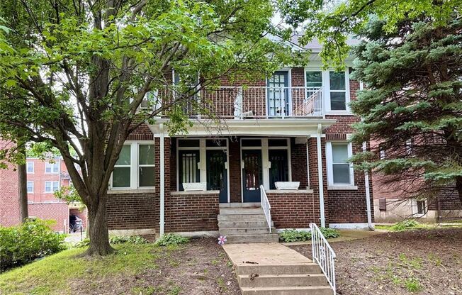 2 beds, 1 bath, 888 sqft, $1,000, Unit Lindenwood Avenue, Unit #A