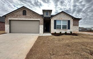 Move -in Special: Stunning 4-Bedroom, 2-Bath New Build Home!