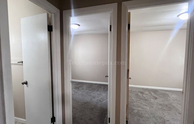 2 beds, 1 bath, $1,295