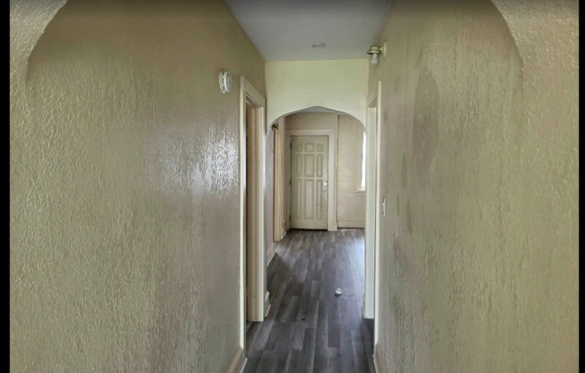 2121 -23 S. 17th St.
