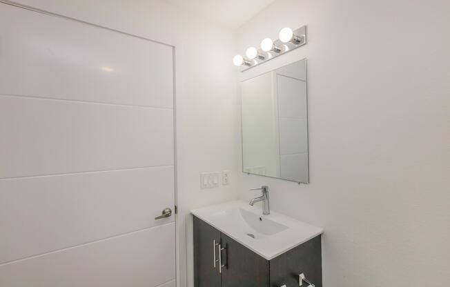 2 beds, 2 baths, 1,034 sqft, $2,309