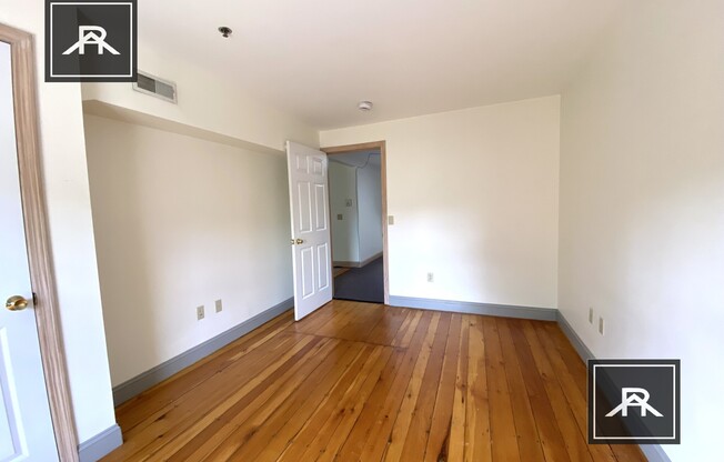 125 VERNON ST