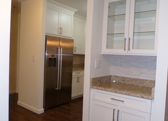 2 beds, 2 baths, 1,231 sqft, $3,100, Unit 214