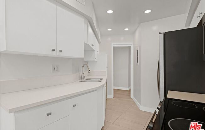 1 bed, 2 baths, 1,260 sqft, $3,700, Unit 507