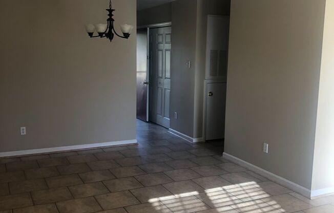 Beautiful Townhome 2Bed/ 1 Bath