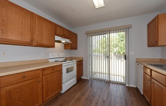 3 beds, 2 baths, $1,575