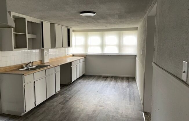Spacious 3 Bedroom in South Wichita
