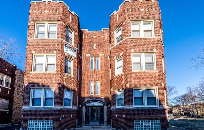 10908 S Vernon