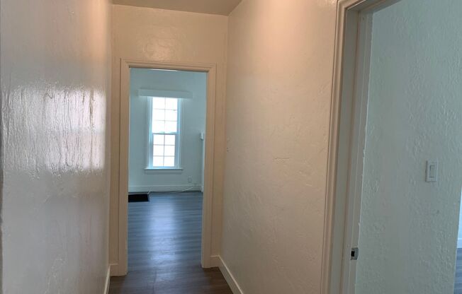 2 beds, 1 bath, $2,850