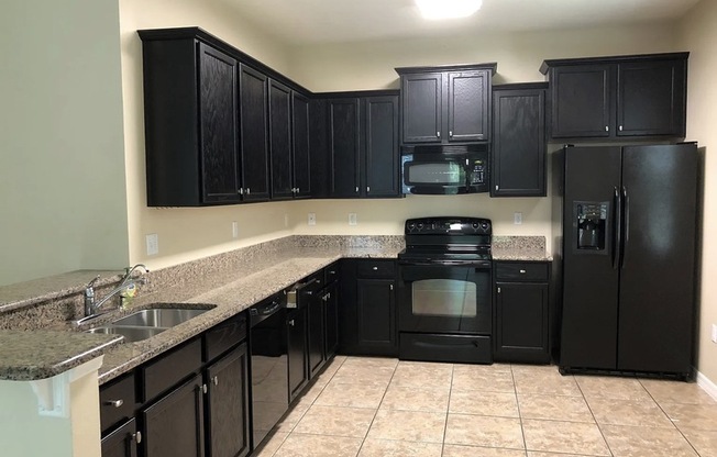 1512 Scarlet Oak Loop