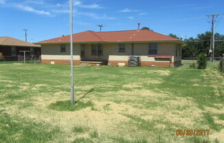 3 beds, 2 baths, $1,750