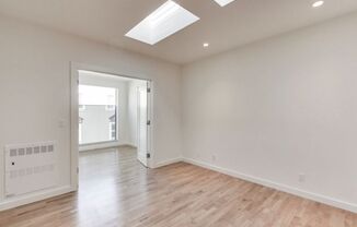 2 beds, 1 bath, $3,395, Unit 5 Hallam