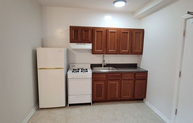 6133 N. Kenmore