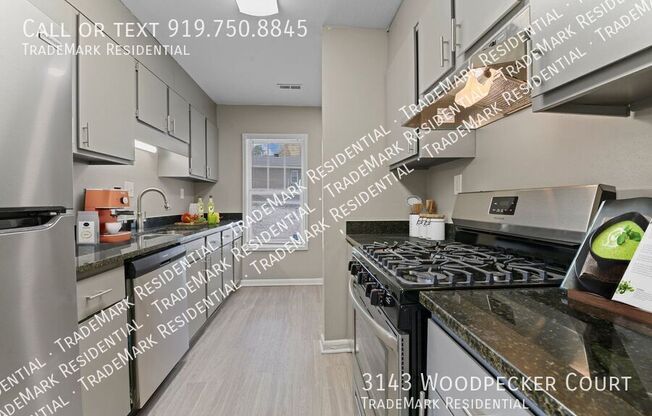 3143 WOODPECKER CT