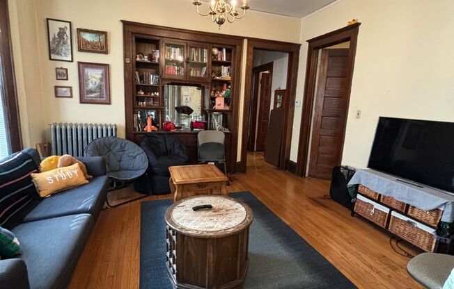 2901-03 N. Prospect Ave.