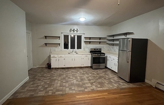 3 beds, 1 bath, 1,200 sqft, $2,000, Unit 2