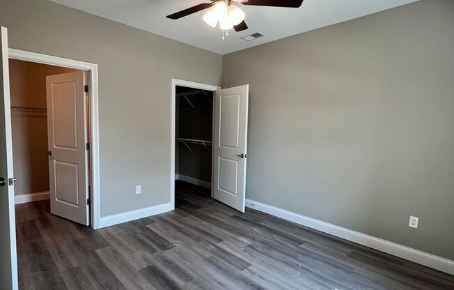 2 beds, 2 baths, 979 sqft, $1,130, Unit 914