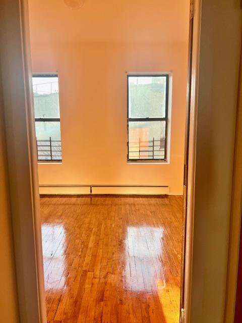 1 bed, 1 bath, 1,000 sqft, $1,900, Unit 4