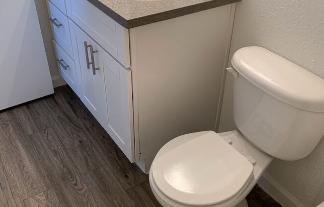 2 beds, 2 baths, 1,038 sqft, $1,215, Unit 0110