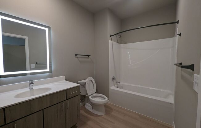 Studio, 1 bath, 610 sqft, $1,490, Unit 5604-210