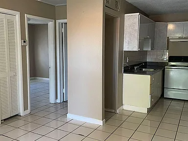 4140 SW 18 ST