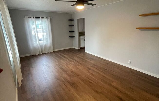 2 beds, 1 bath, $1,895