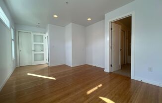 2 beds, 2 baths, $4,295