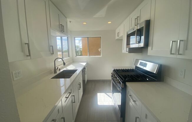 2 beds, 2 baths, 1,100 sqft, $2,375, Unit 316