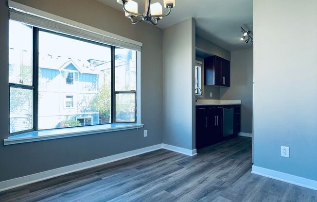 Alki 12 Apartments