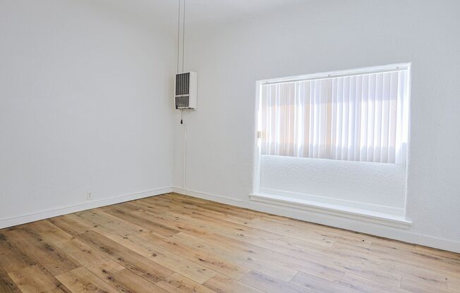 Modern Living in Koreatown: Stylish Studio Apartment