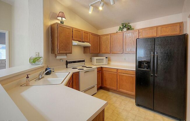 CLEAN AND READY TO RENT