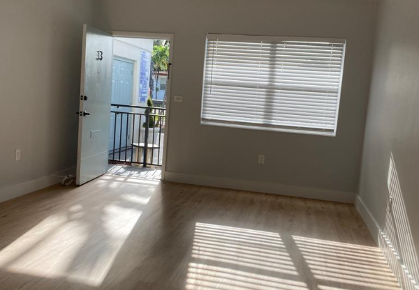 3700 NW 58 AVE