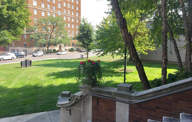 Studio, 1 bath, 450 sqft, $740, Unit 201