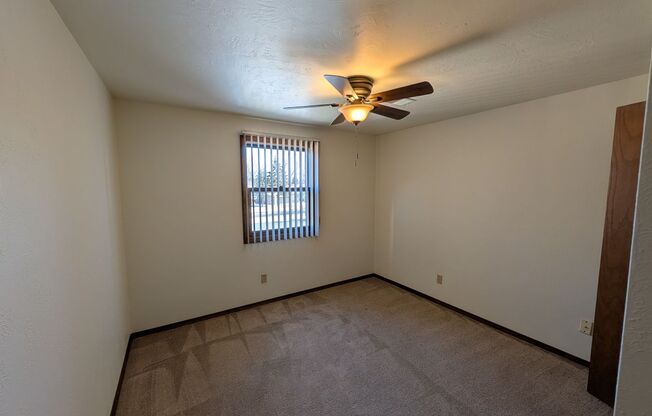 2 beds, 2 baths, 1,034 sqft, $1,279, Unit 1401 080