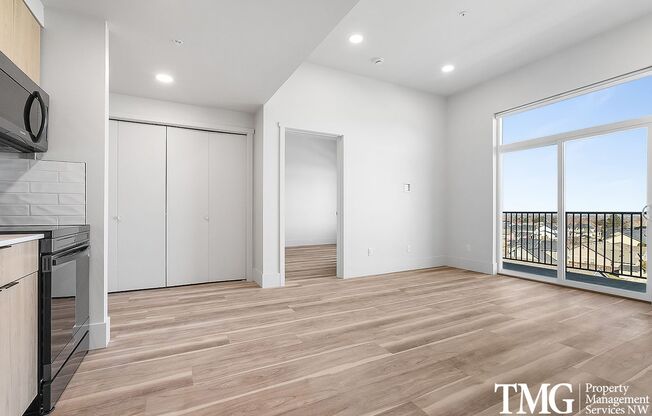 2 beds, 2 baths, 792 sqft, $1,800, Unit 111
