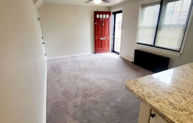 1 bed, 1 bath, 650 sqft, $1,085, Unit 16-1586